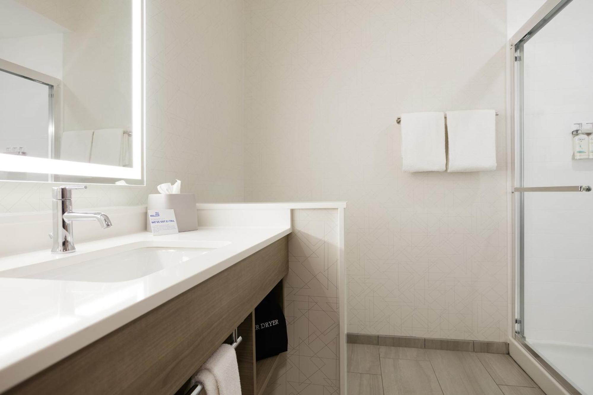 Holiday Inn Express Hotel And Suites Fort Worth/I-20 Extérieur photo